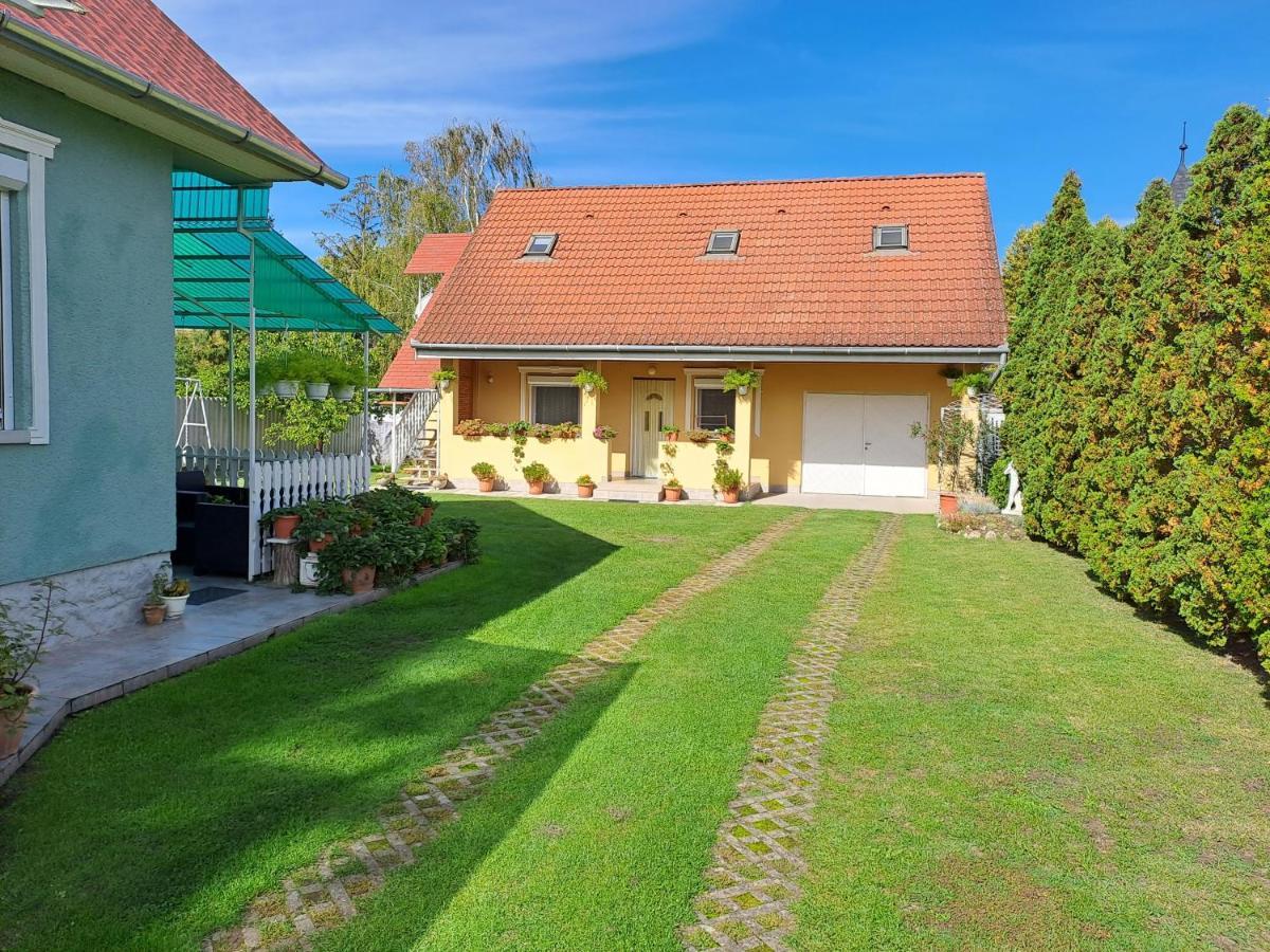 Bianka Apartman バラトンレッレ エクステリア 写真